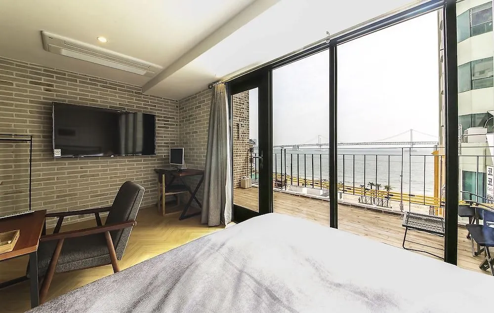 Brown Dot Hotel Gwangan Beach Μπουσάν